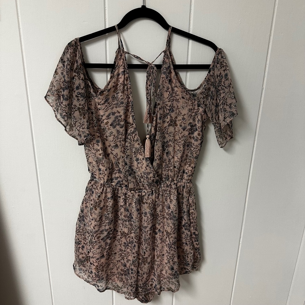 Large American Eagle Outfitters Romper